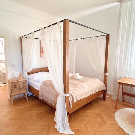 Cozy Apartment In Quiet Location, Fast Train Station 100M Away, Contactless Check-In Vienna Exterior photo